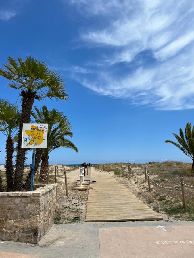 Beautiful Apartment 1 Minute Walk To The Beach Sagunto Exterior foto